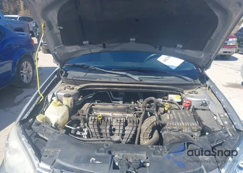 2014 Chrysler 200 Lx z USA, uszkodzony, nr VIN 1C3CCBAB2EN205401